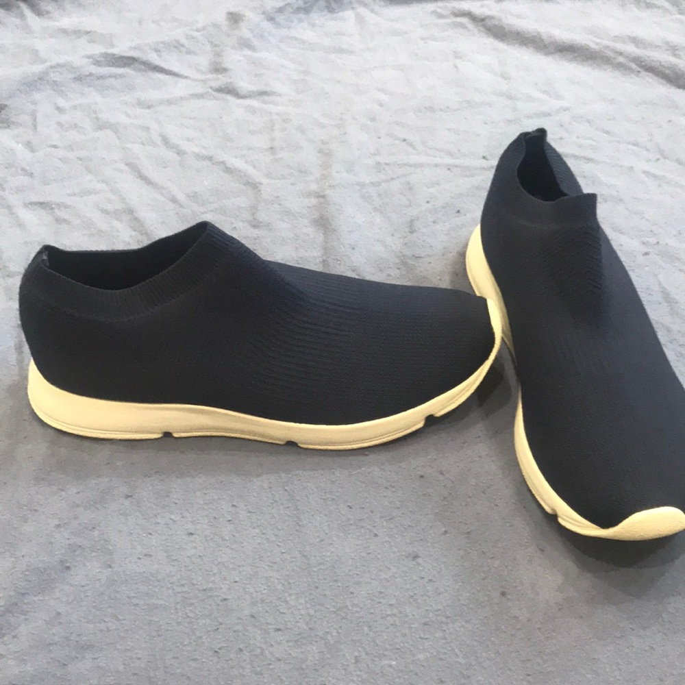 Vince leather sole sneakers- women’s